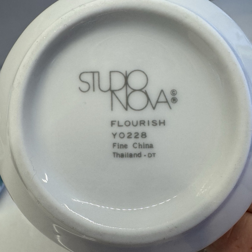 Studio Nova Flourish Tulip Print Sugar Bowl with Lid & Matching Creamer - Picture 8 of 11
